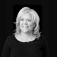 KIM SAXTON