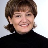 Roxanne Emery