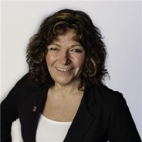 Agent Miriam Hutchinson