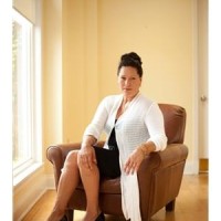 Agent Suzanne Kapsalis