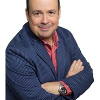 Agent Douglas Folsetter