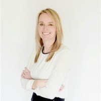Agent Jennifer Robb