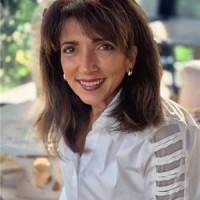 LIANA MONTALEONE