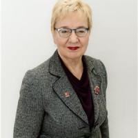 Carolyn Menaar