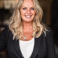 Agent Justine Connor