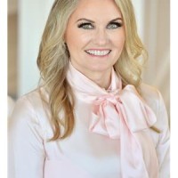 Louise McKnight