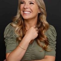 Kelly Maxwell