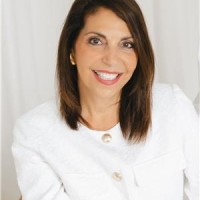 DANIELA SANDS