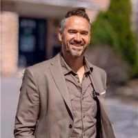 Jon Van Geest