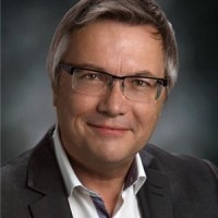 Ian West