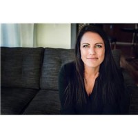 Agent Sheryl Neetz