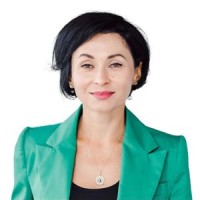 JULIA PETRITCHKOVITCH