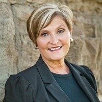 Lynn Adams
