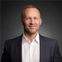 Erik Carlson