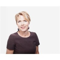 MARCIA WALTER