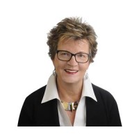 Agent DiAnne Masson-Yensen