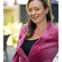 Agent LEAH SPROTT