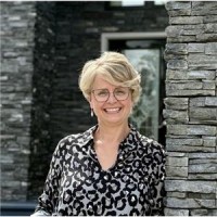 Lisa Adams