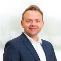Agent Sebastian Serniak