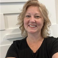 Agent Tanya DiNicolantonio
