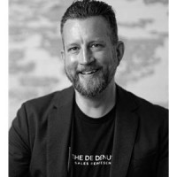 Agent Greg de Denus