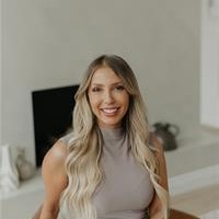 STEPHANIE MACHADO