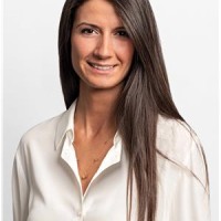 ARIANA KARAISKOS