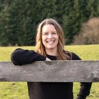 Loralee Burns