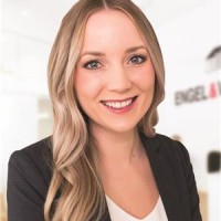 Alexa Mogg
