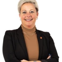 Agent Julie Labrosse