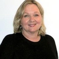 Jacqueline Mews