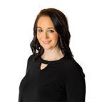 Nadine Holstine