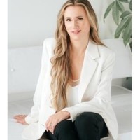 Karolina Crane