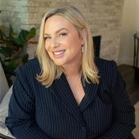 Agent Robyn Anderson