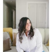 Stephanie Calhoun