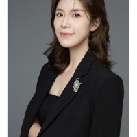 STELLA HUANG