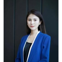 Julia Guo