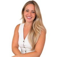 TRACY MOYLE