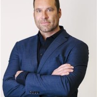 Agent LOCKY GELINAS