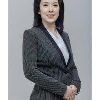 MOLLY YANG