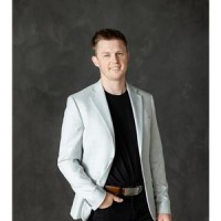 Agent Darren Streicher