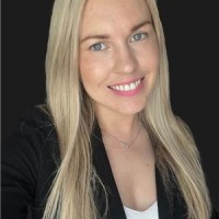 Lori MacLeod