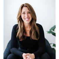 Agent Molly Gomes