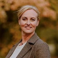 Agent Julie Greiner