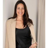 Agent Gina Alviano
