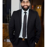 Agent Udhey Makhni
