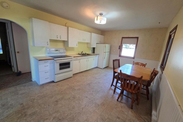 ' 28 Crystal Avenue W, Crystal City, MB R0K0N0 Photo 5