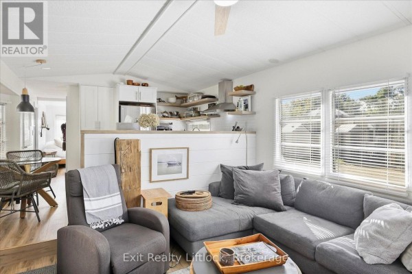 (166 Whispering Pines) - 2560 Westview Road, Selwyn, ON K0L2H0 Photo 3