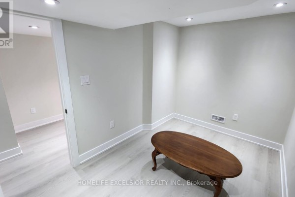 Kitchen - (basement) - 31 Baintree Street, Markham, ON L6E1G5 Photo 3
