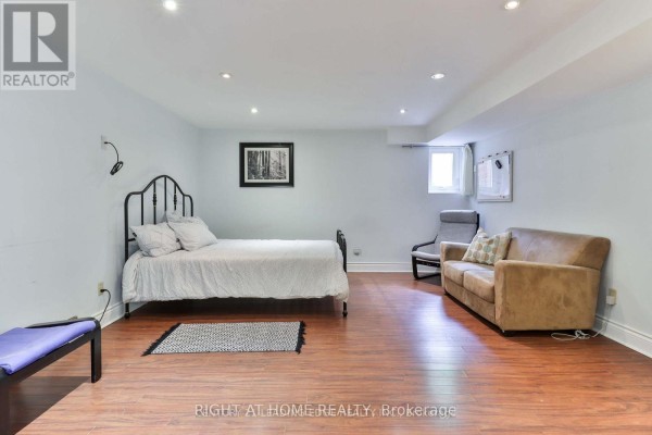 Foyer - (bsmt) - 143 Gamble Avenue, Toronto, ON M4J2P2 Photo 4